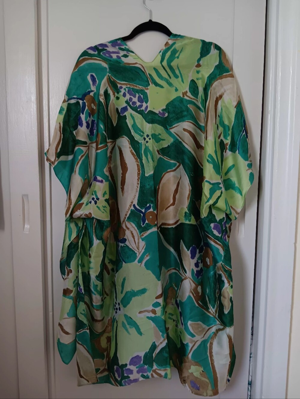 Hawaiian Holiday Green Kimono - Picture 7 of 13
